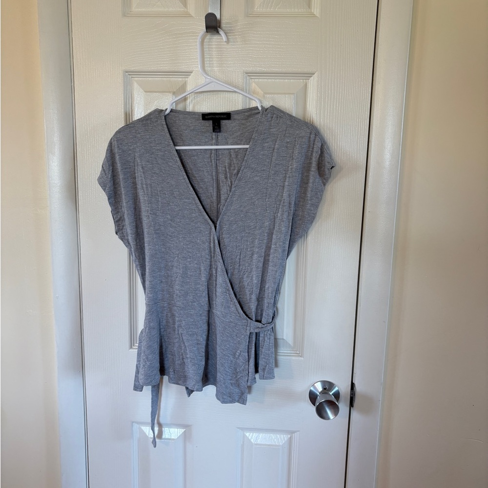 Banana Republic - Gray Wrap-Style Short Sleeve Top